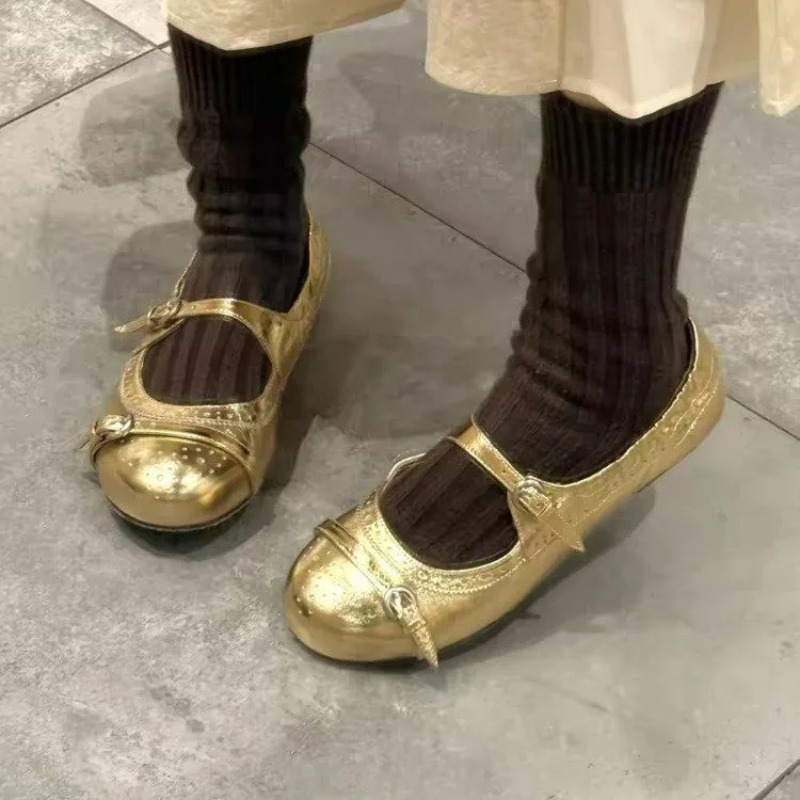 Women'S Shoes In Fashion - Vintage Metal Buckle Leather Mary Jane